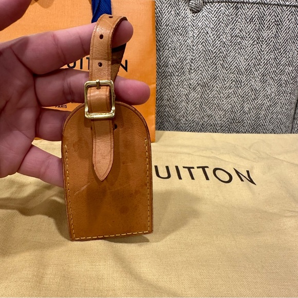 Louis Vuitton Luggage Tag - Picture 7 of 7
